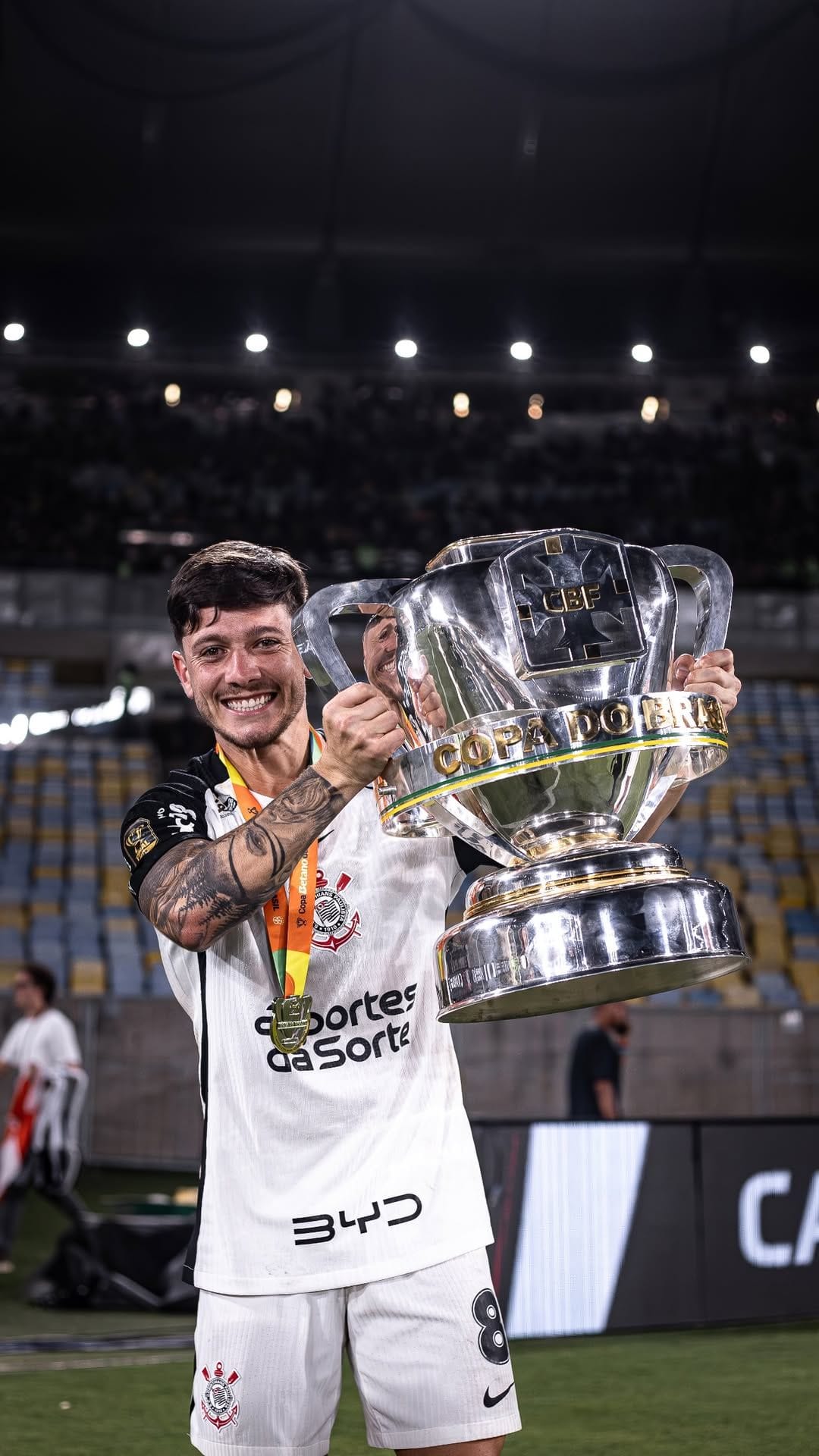 06d869f55cfa571cb365289903a52ed9