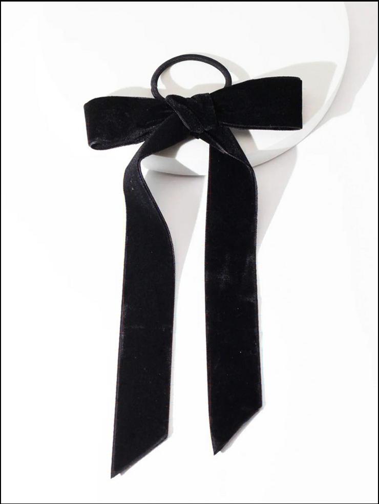 a black and white tie with a white stripe on it