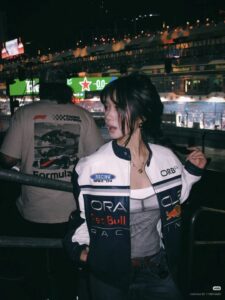 2ba32eeade1f9f873bea8fb4814241d7