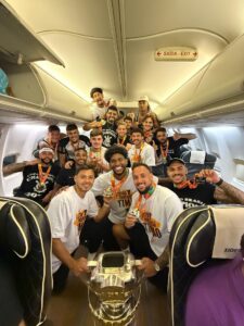 2ba61cb1251763642ee031199804320b